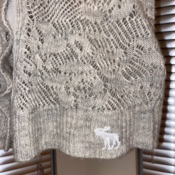 Dainty Grey Short Cardigan - Picture 5 of 7